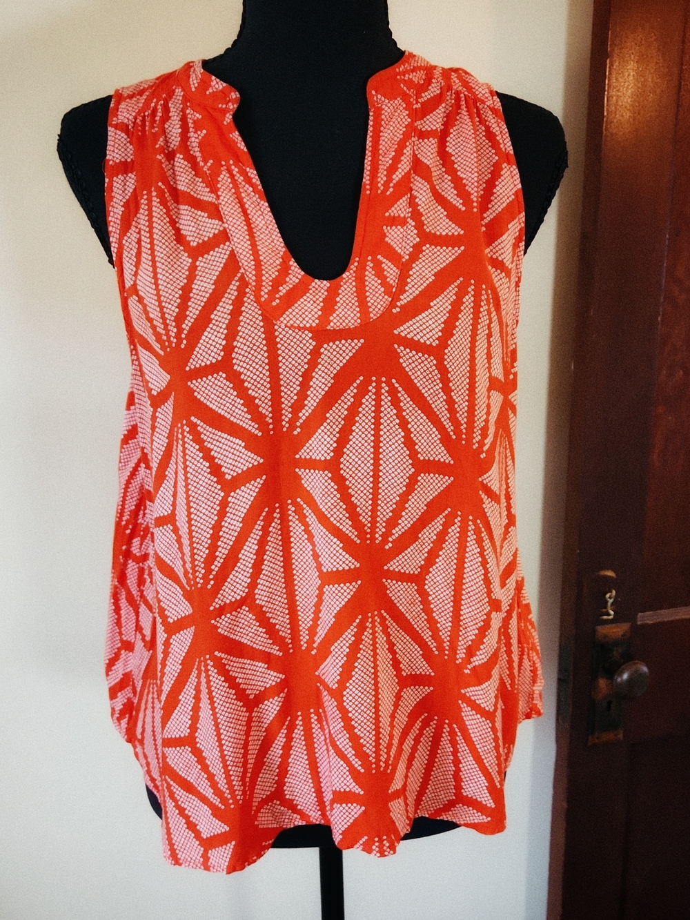 Maeve Orange and White Sleeveless V-Neck Printed Tank